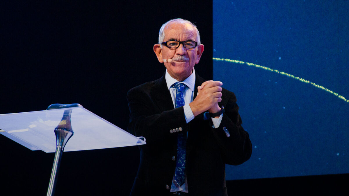 Jehová tu Dios va contigo