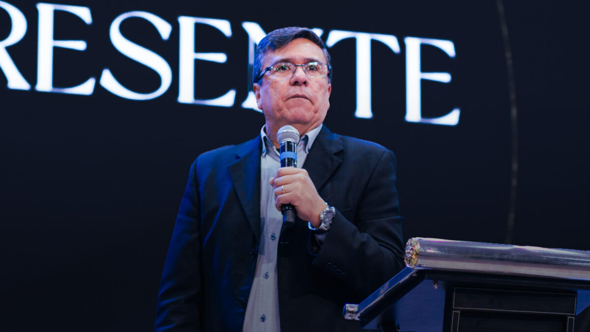 Dios es un padre presente