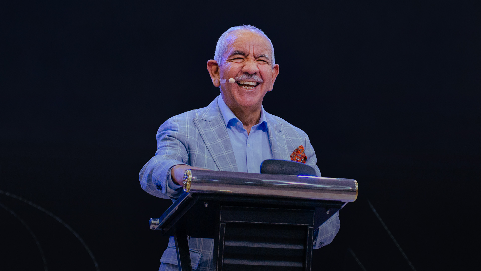Firme como una roca en Jesús